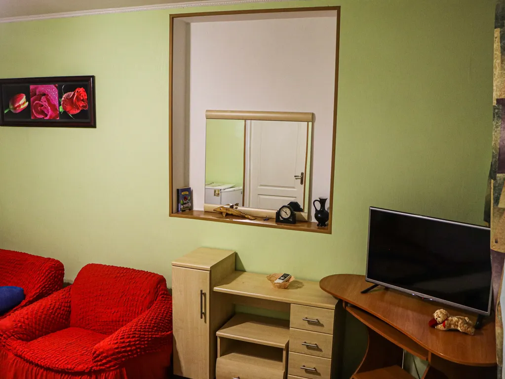 Уютный номер с собственной кухней рядом с морем