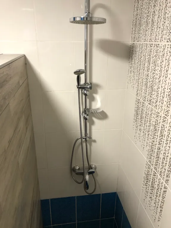 White - Green. Центр.