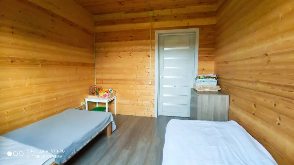 Коттедж Коттедж Дуплекс с сауной, терассой, зоной барбекю и детской площадкой — Уткино