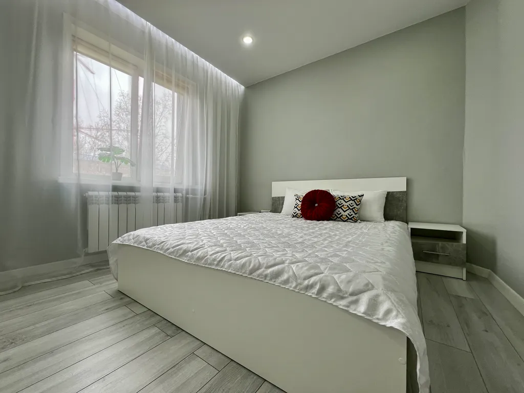 2 к.кв. в пяти минутах от Горного Воздуха не берем оплату за уборку