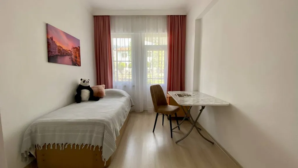 Просторная и светлая квартира у моря