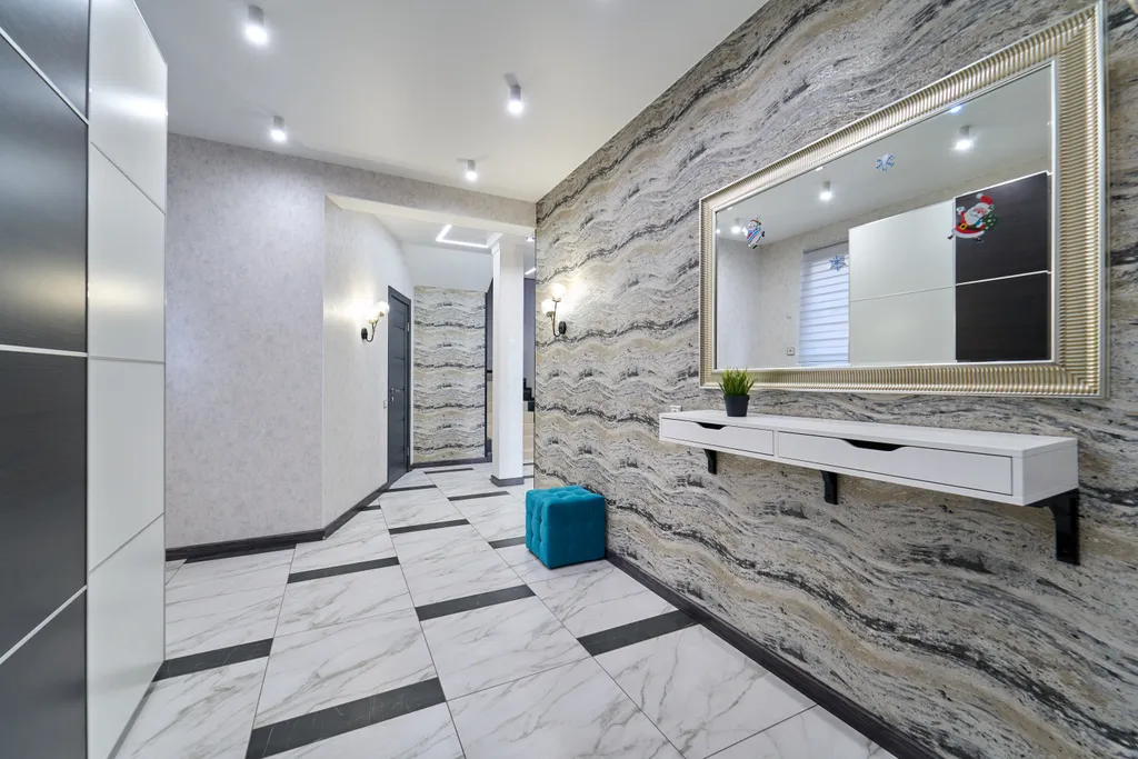 Современный, новый дом