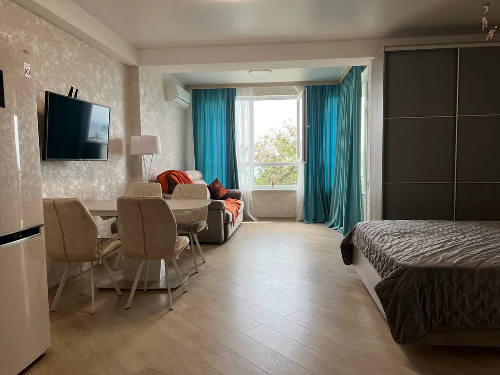 Апартамент веточка сакуры