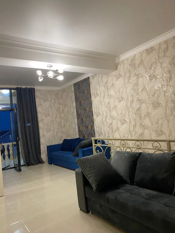 Уютный двухэтажный дом с видом на море