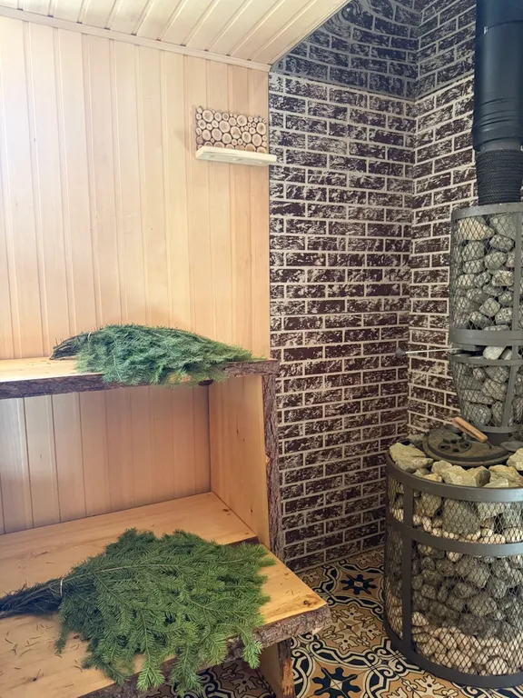 Дом с кедровой баней и термо-бассейном