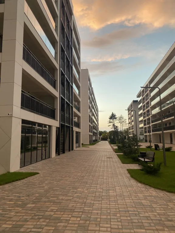 Апартаменты с бассейном на берегу моря