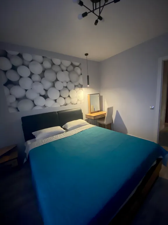 Просторная светлая 2-комнатная квартира в центре города