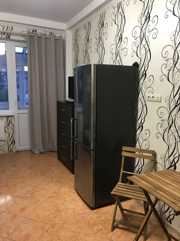 Квартира-студия у моря в шаговой доступности, личная парковка