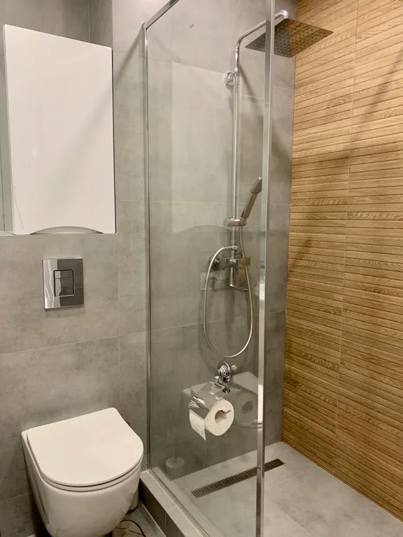 Уютная квартира с новым ремонтом и техникой, 15 минут до моря