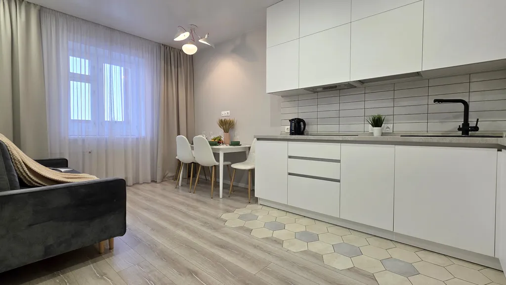 Уютная Евро 2-комнатная квартира в центре с дизайнерским ремонтом