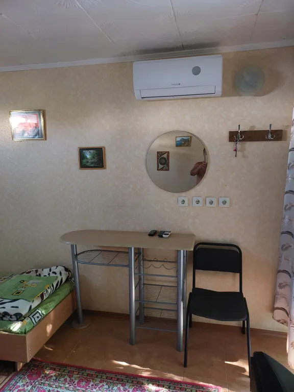 Квартира Квартира Уютная, очень зеленая дача у моря — Севастополь