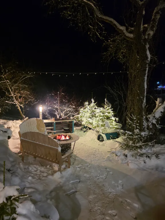 Милый дом на берегу озера