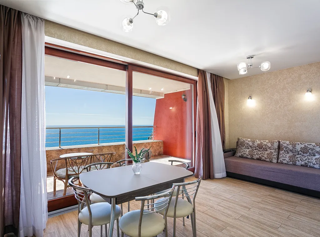 3-комнатная Квартира — аренда посуточно в Гурзуф