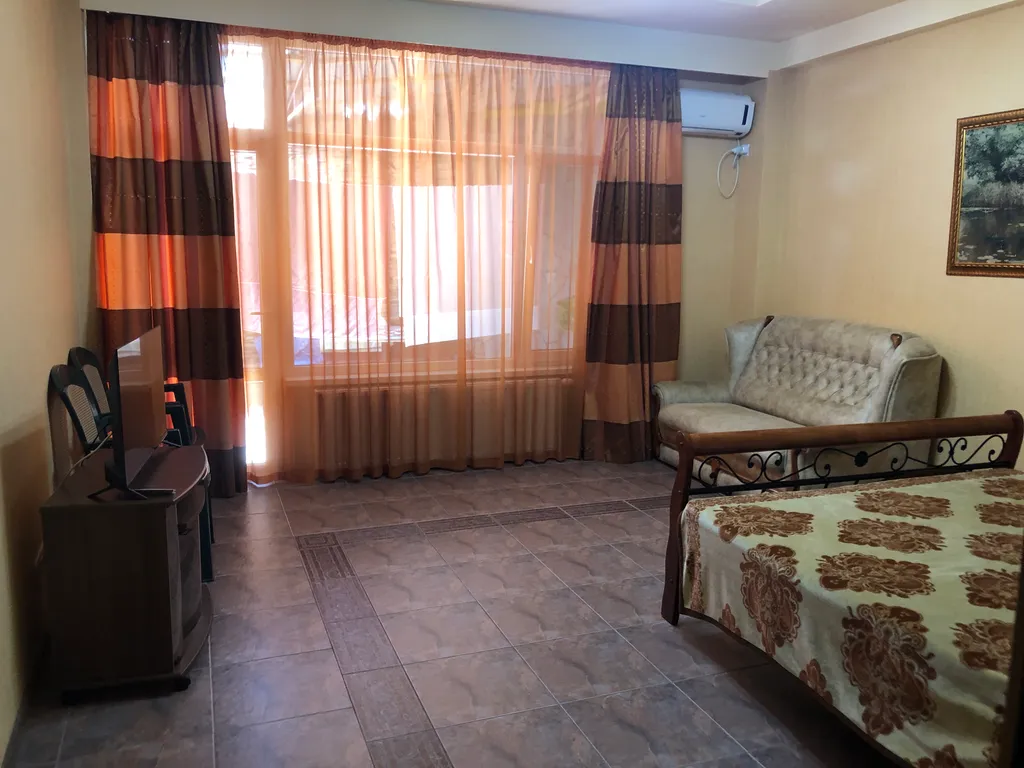 Уютная квартира с внутренним двориком