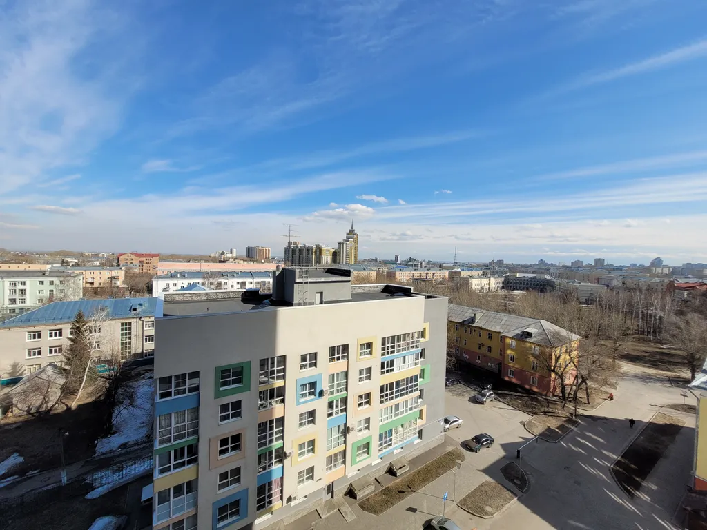 Просторная студия с отличным видом на город