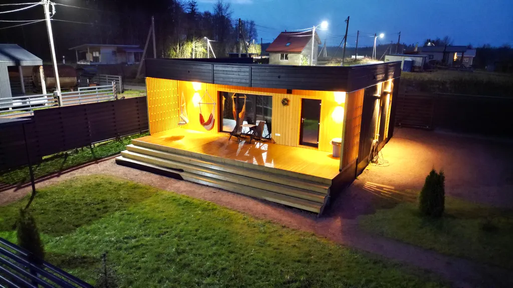 Коттедж с сауной на горке