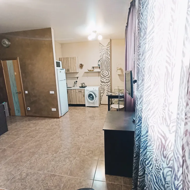 Квартира Уютная просторная квартира-студия в центре — Адлер