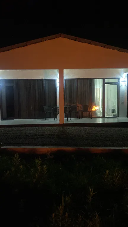 Домик с видом на море