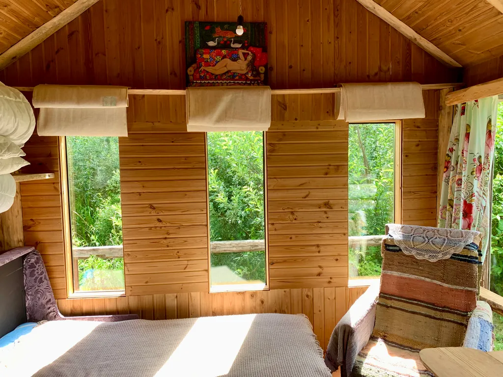 Прекрасный домик около прудиков