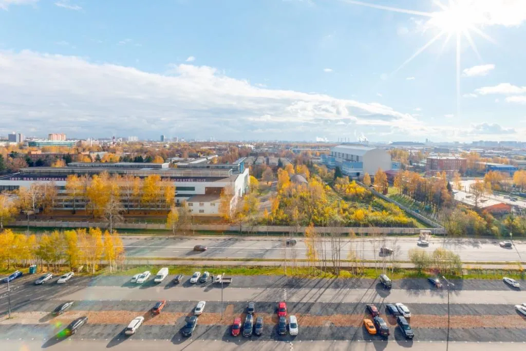 Апартаменты с двумя спальнями и кухней-столовой у ФОК Салют