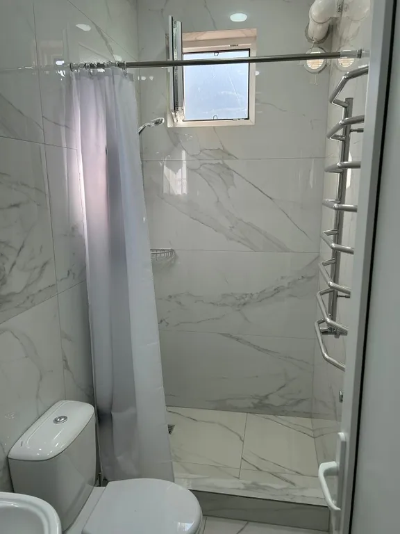 Двухкомнатные апартаменты с видом на горы и мини - диванчиком