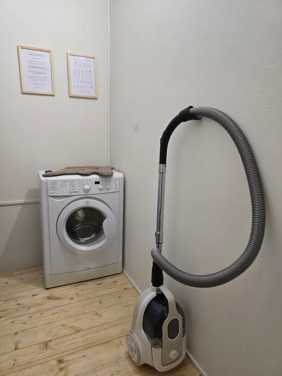 Домик в сосновом лесу