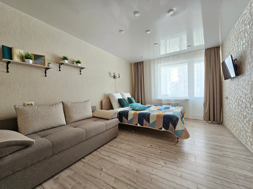 Апартамент у Июня