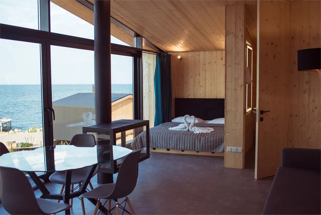 Дом Камская Лагуна, вид на Волгу, камин, Фурако