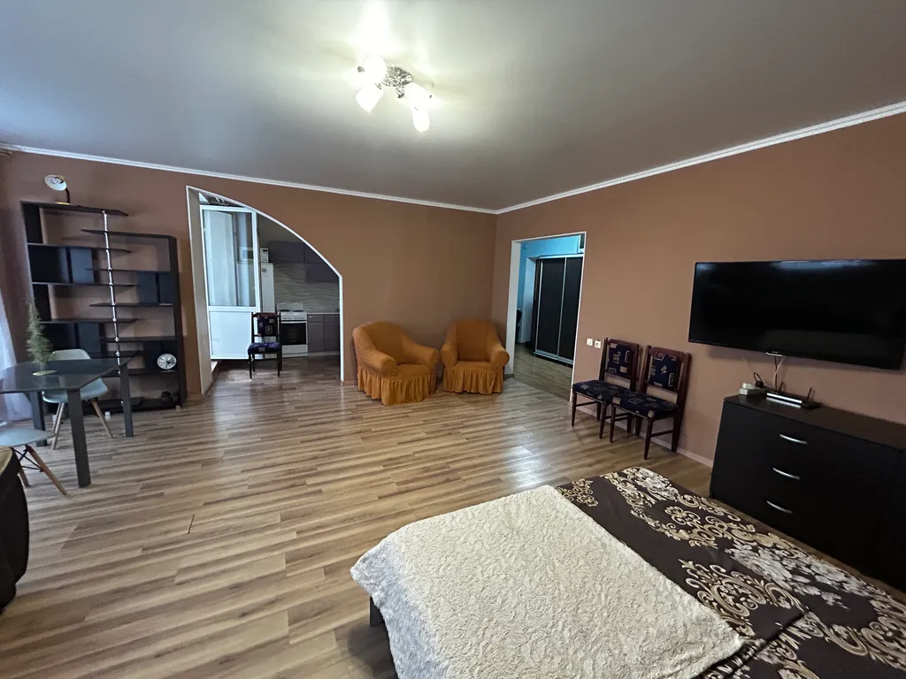 Большая студия рядом с парком