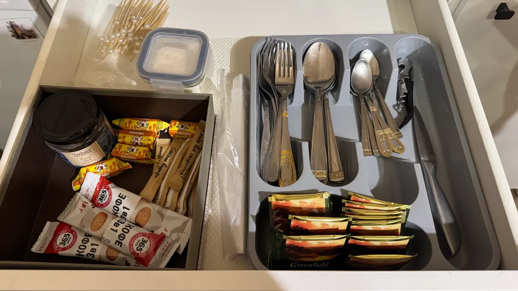 Дом на обрыве с чаном в терассе