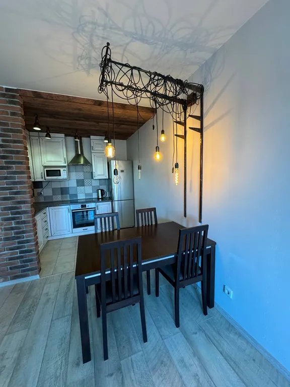 Квартира в центре академгородка рядом с НГУ и Мешалкина