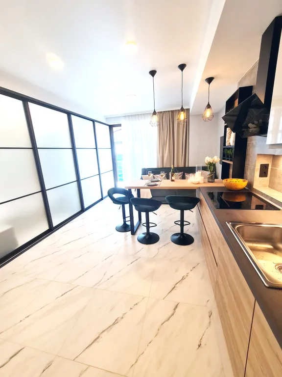 Супер-видовая квартира в Ливадии на берегу моря