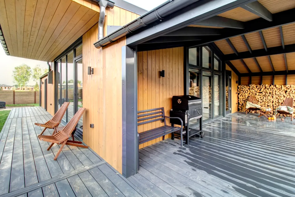 Уютный дoм с видом на лес в молoдoм пocёлкe