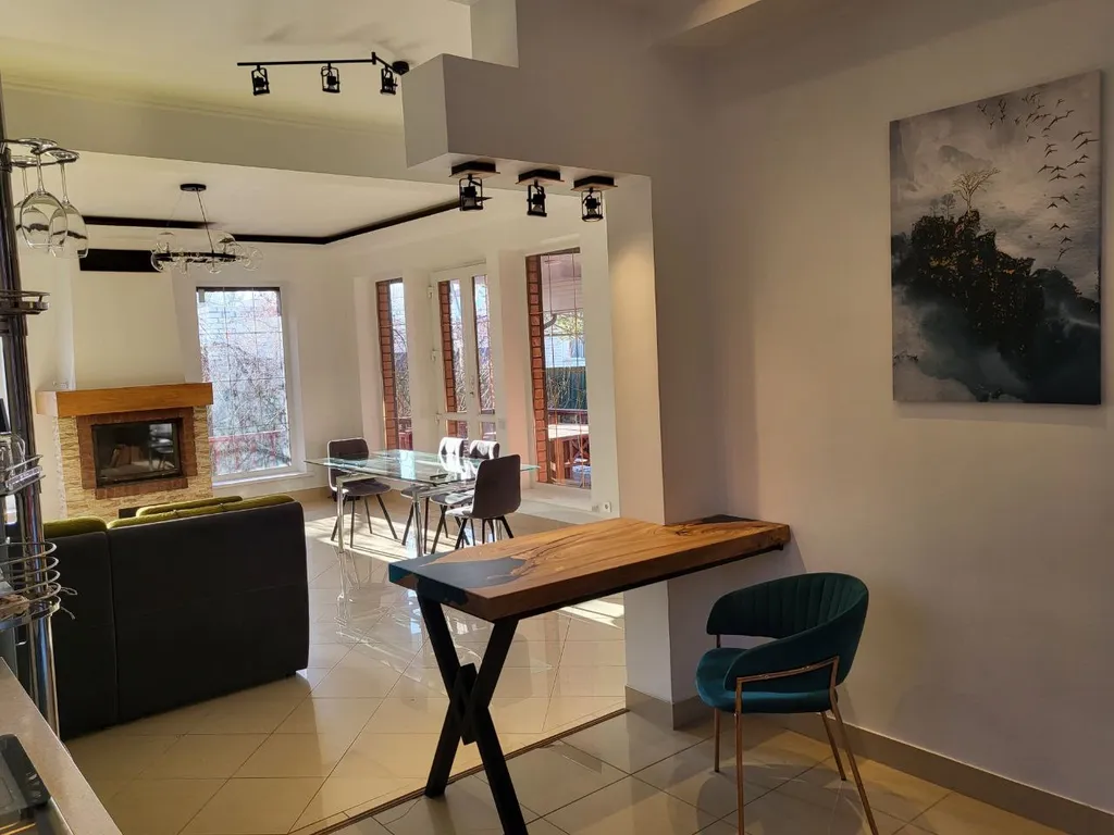 4-комнатный Дом