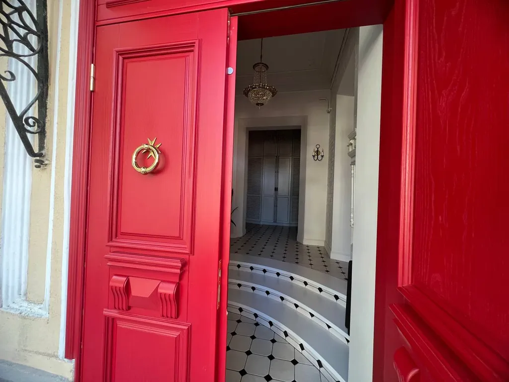 Необычная квартира в доме купца Хаспекова — аренда посуточно в Таганрог