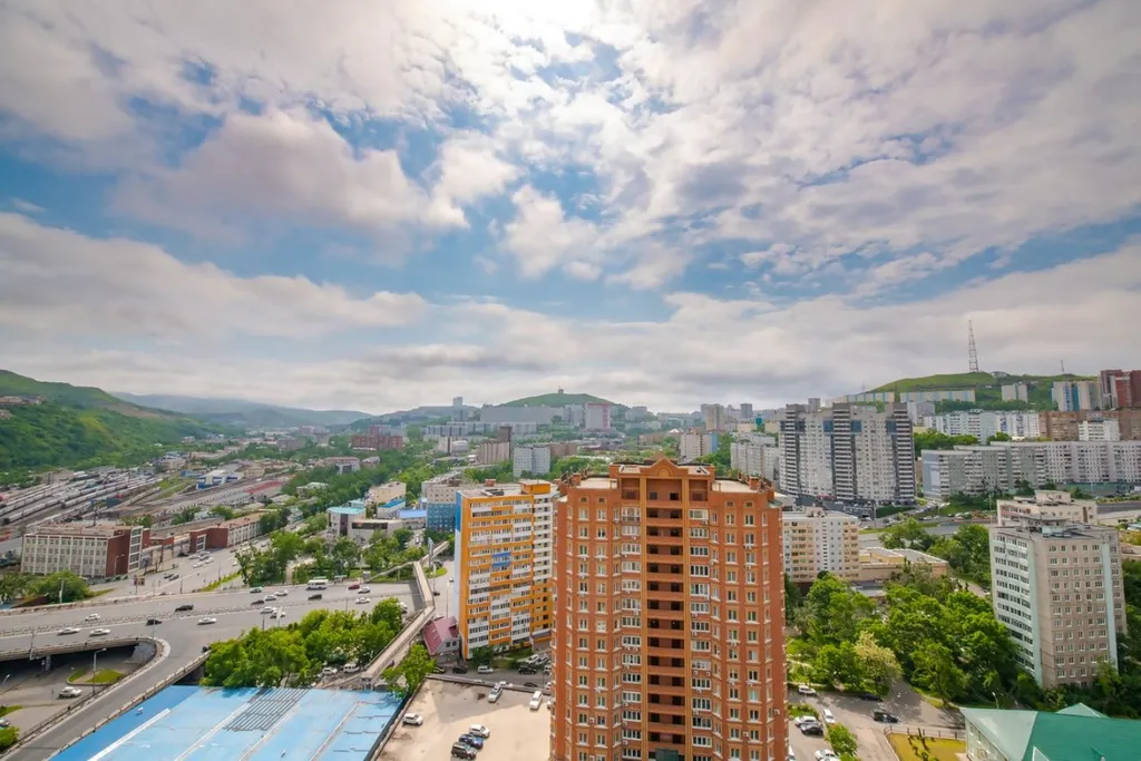 Уютная двухкомнатная квартира с видом на город