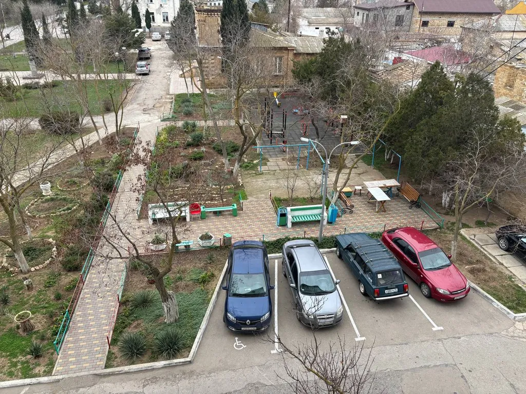 Квартира 2-комнатная Квартира — Евпатория