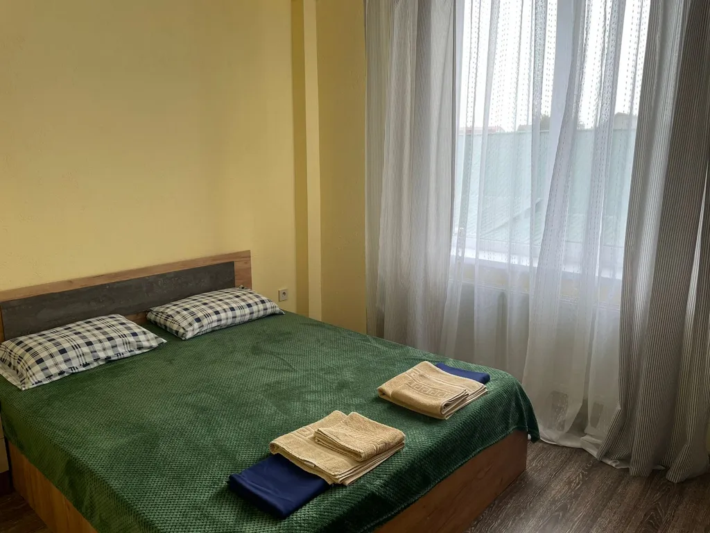 Квартира Семейный двухкомнатный — аренда посуточно в Береговое (Феодосия)