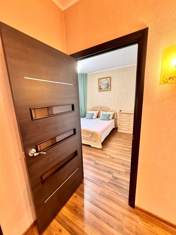 2-х комнатная квартира с хорошим ремонтом в центре