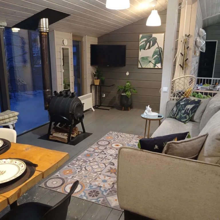 Просторный дом с баней и игровой зоной для детей