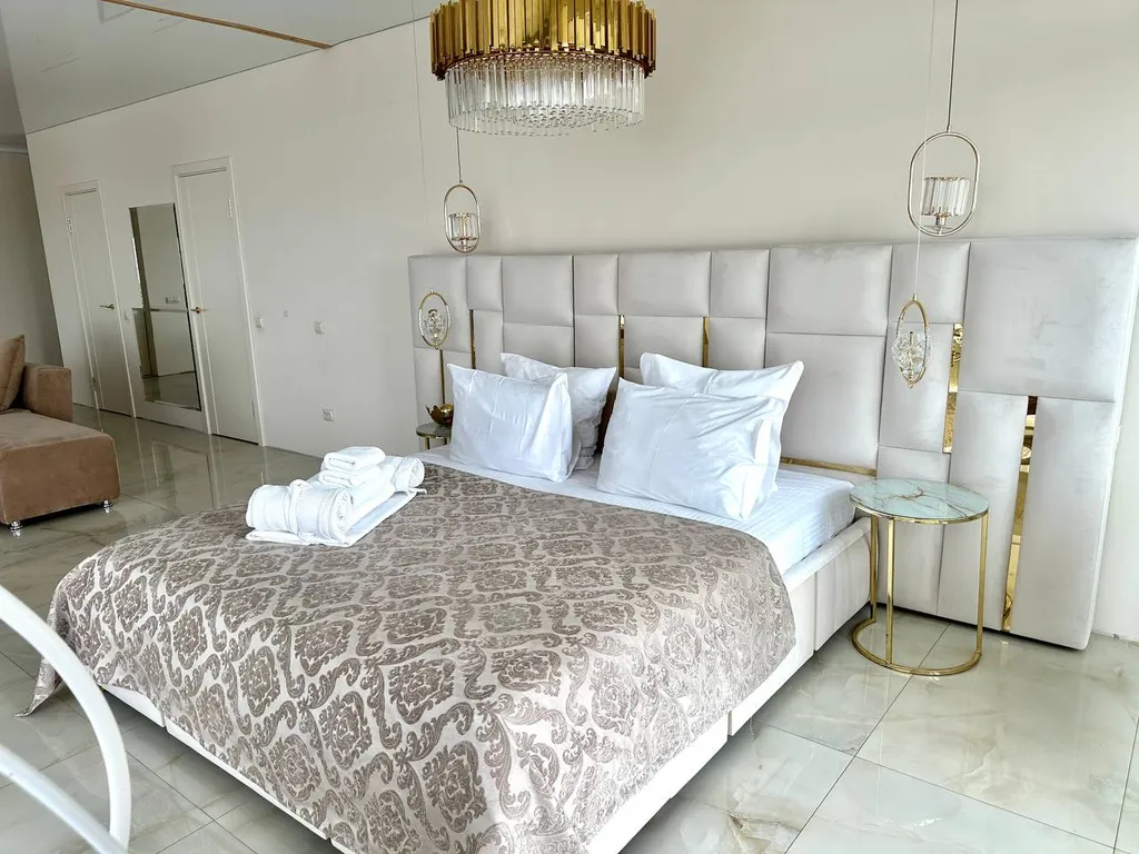 Атмосфера комфорта студия Золотая антилопа с лоджией