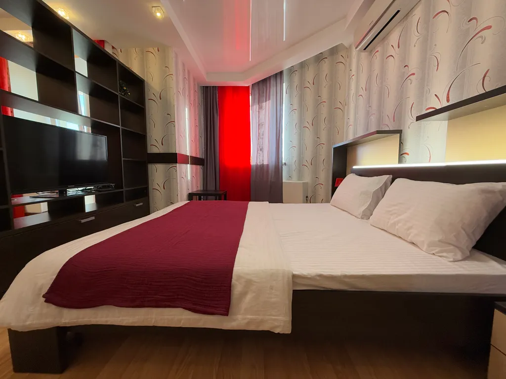 Тут хорошо на Сурикова