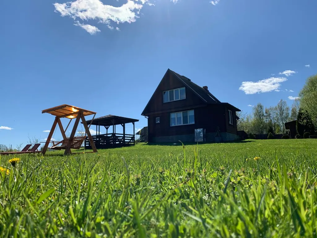 Коттедж на берегу озера