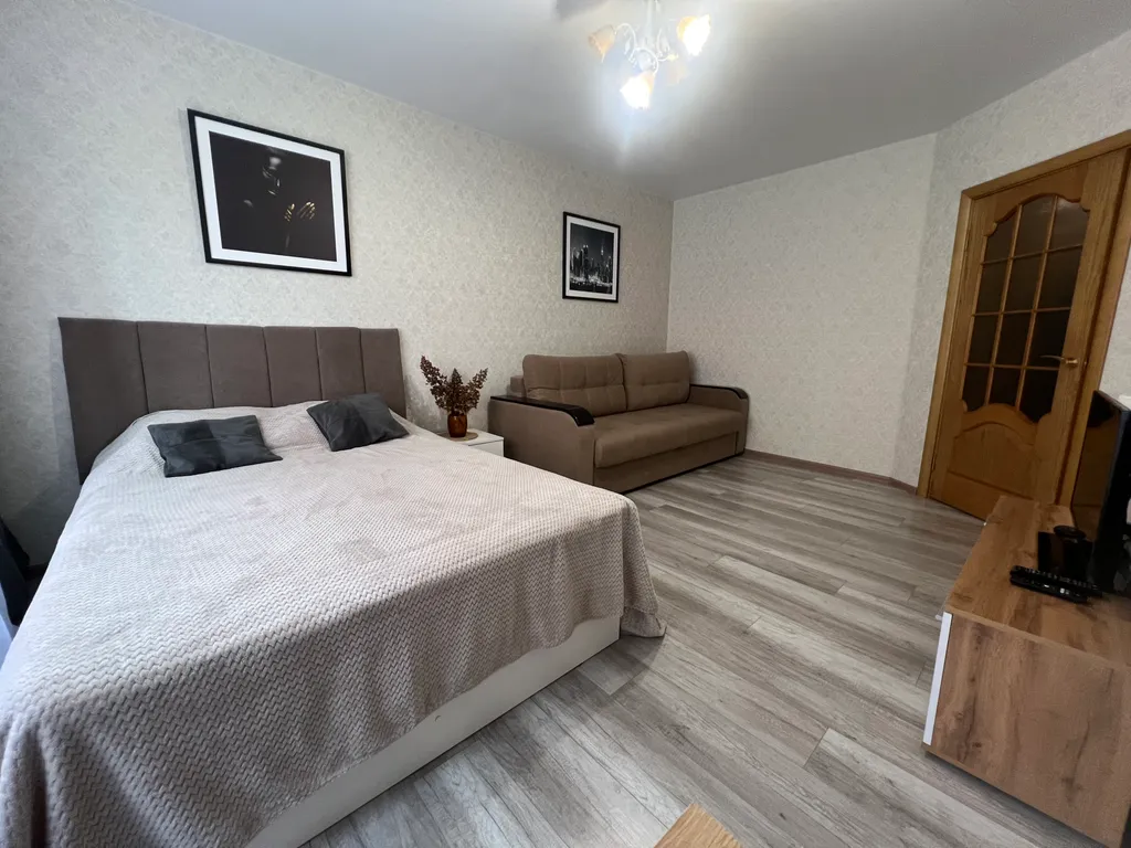 Уютная квартира в новом доме у Глобуса — аренда посуточно в Дядьково