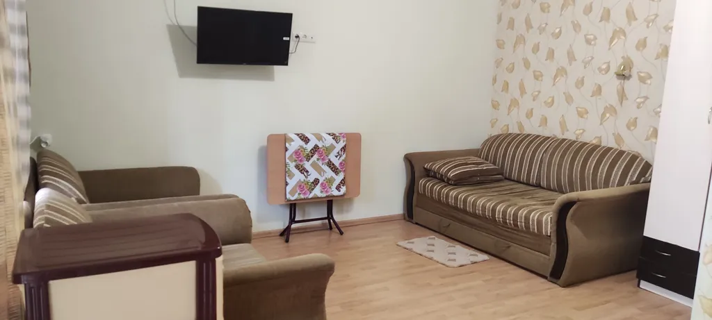 3 одинаковых коттеджа в одном закрытом дворе — аренда посуточно в Евпатория