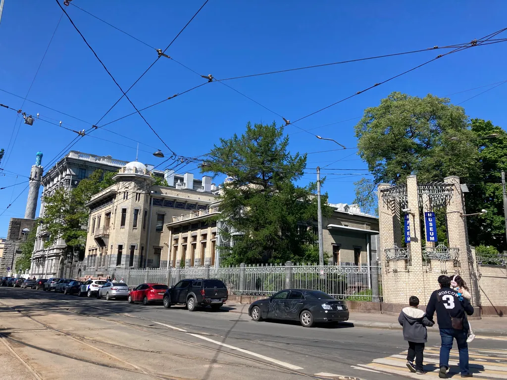 Квартира рядом с Петропавловской крепостью