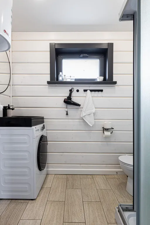 Коттедж Панорамный дом среди зимнего леса рядом с озером — Семеновское