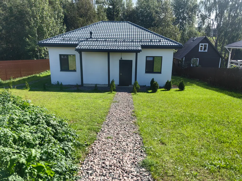 Дом у ручья