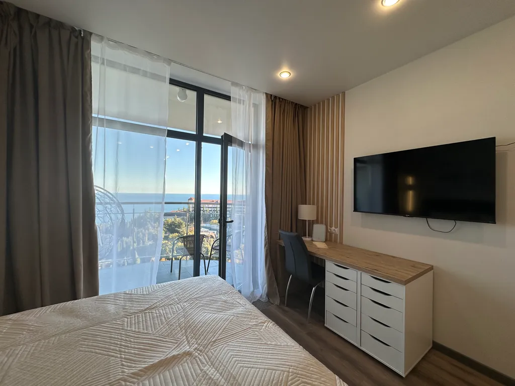 Дизайнерская студия Ls-space с видом на море с 8 этажа