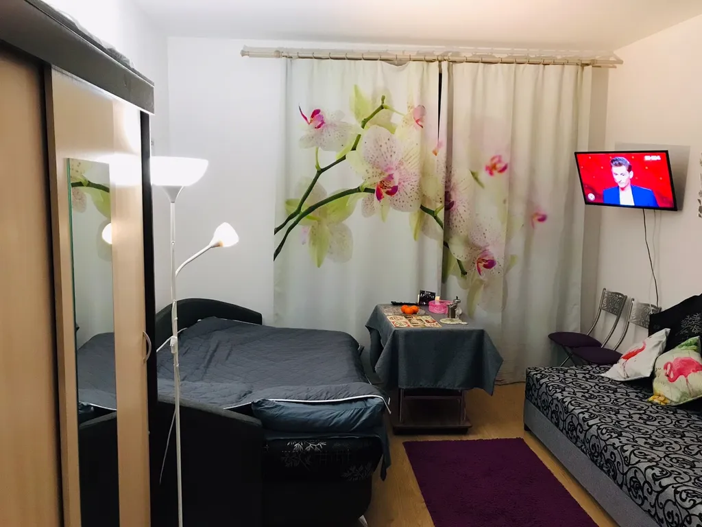 Уютная, теплая квартирка недалеко от метро и центра,рядом Автополе